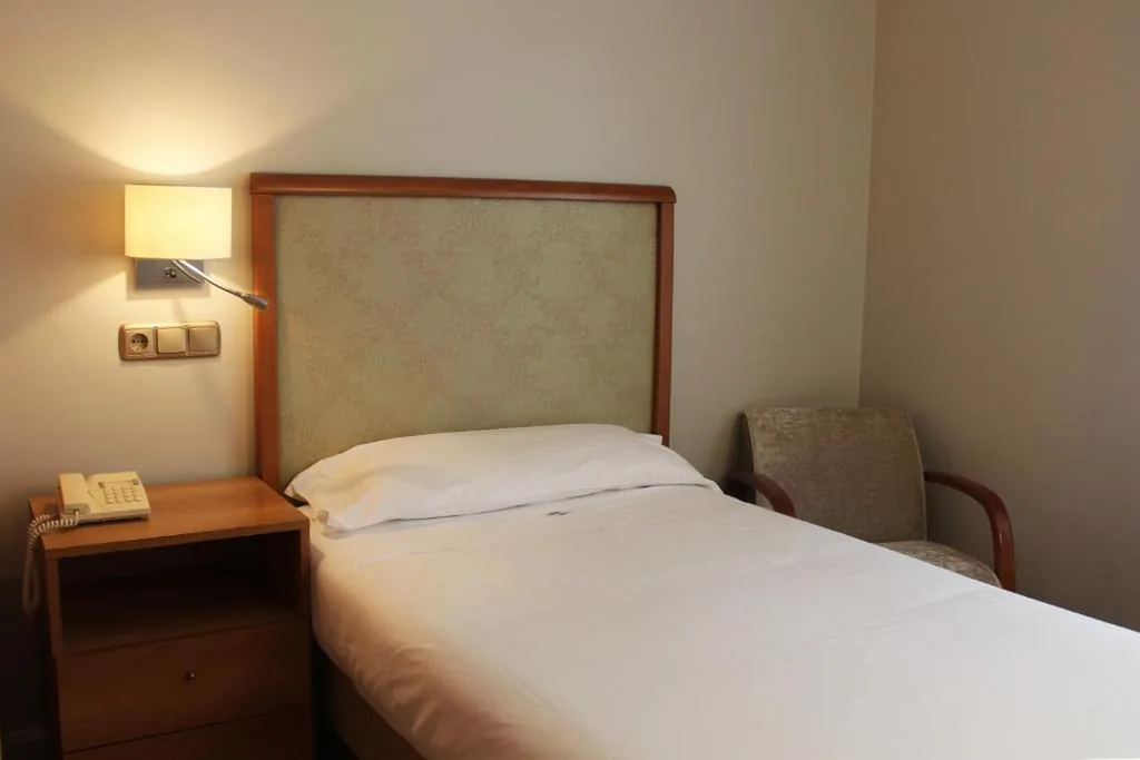 Habitación Individual — Hotel Carreño
