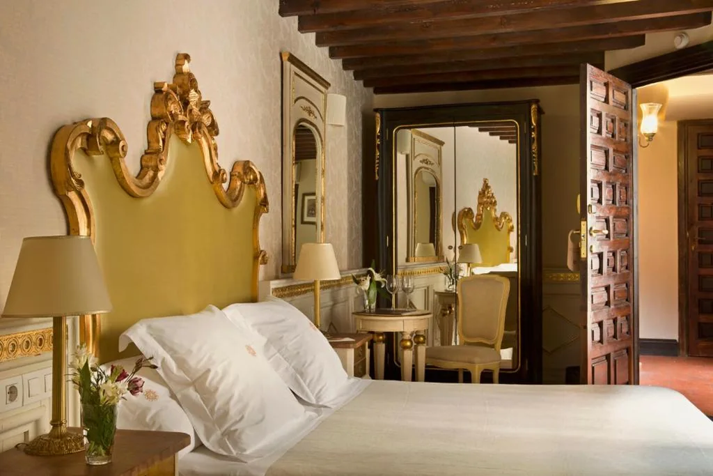Chambre Double Basique — Hotel Casa 1800 Granada