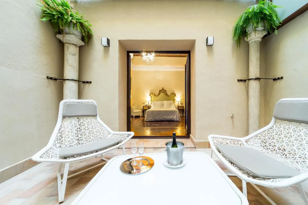 Habitación Premium con patio — Hotel Casa 1800 Sevilla