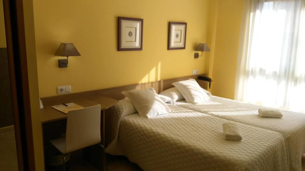 Camera doppia con 2 letti — Hotel Casa Benilde
