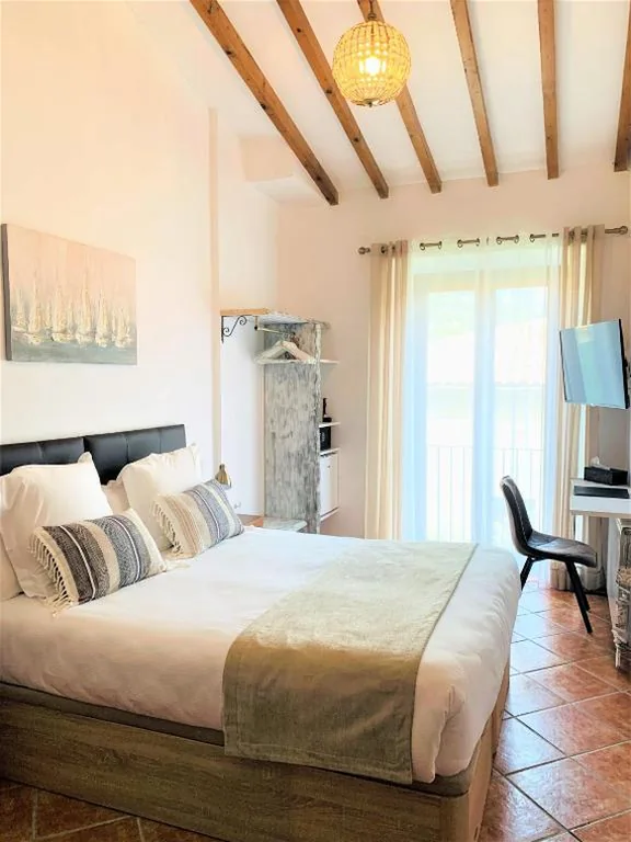 Doppelzimmer mit Bergblick - 1 oder 2 Betten — Hotel Casa Bougainvillea