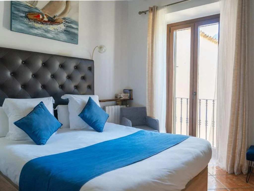Doppelzimmer mit Bergblick — Hotel Casa Bougainvillea