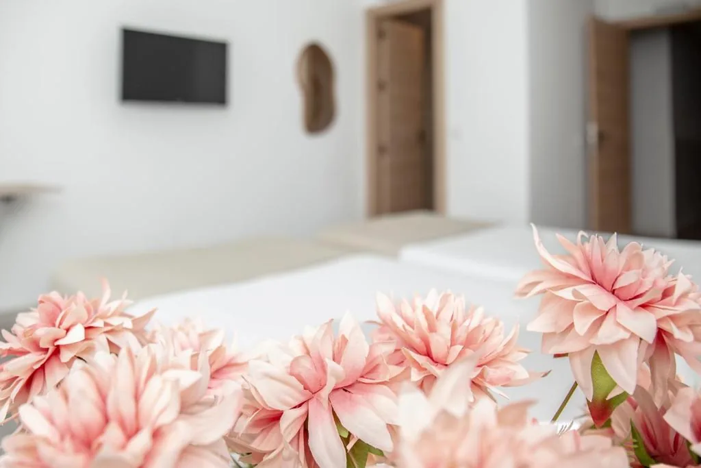 Chambre Triple Standard — Hotel Casa Dalia by Blossom Hotels