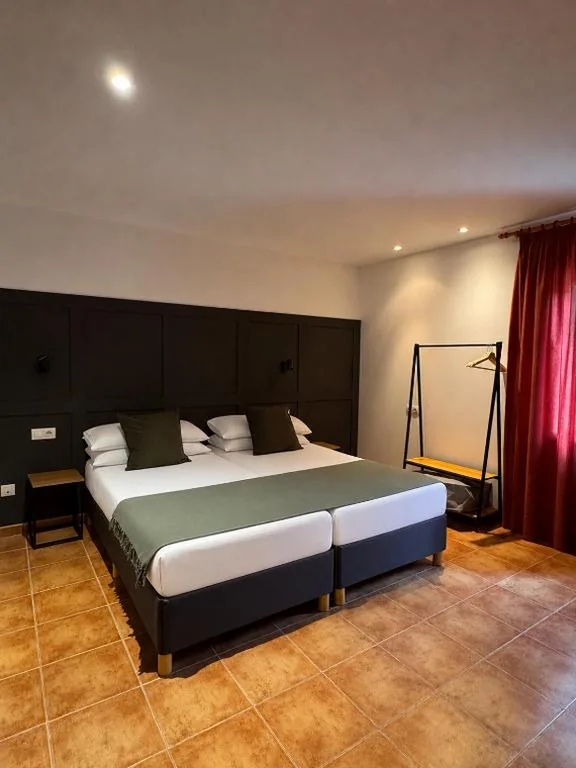 Habitación Doble Estándar - 2 camas — Hotel Casa Eira B&B