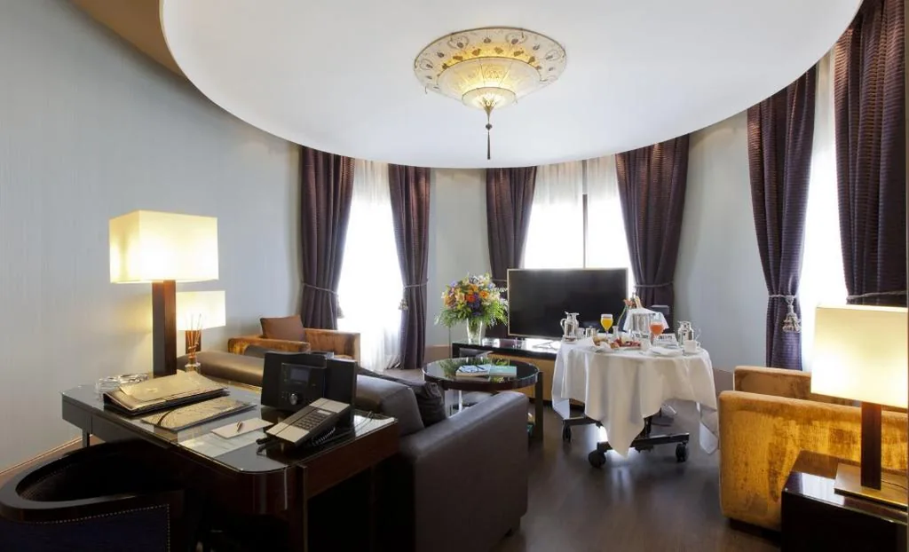 Suite — Hotel Casa Fuster G.L Monumento