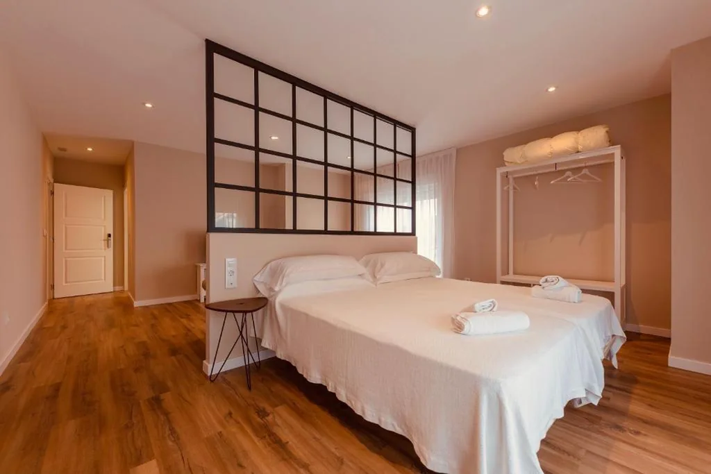 Suite Deluxe con vasca idromassaggio — Hotel Casa Jurjo