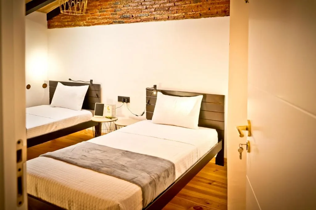 Habitación Doble - 2 camas — Hotel Casa Luna