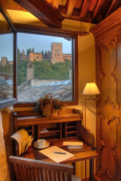 Doppelzimmer mit direktem Blick auf die Alhambra — Hotel Casa Morisca