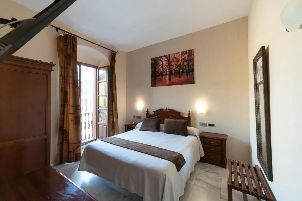 Habitación Doble con vistas — Hotel Casa Museo de la Mezquita