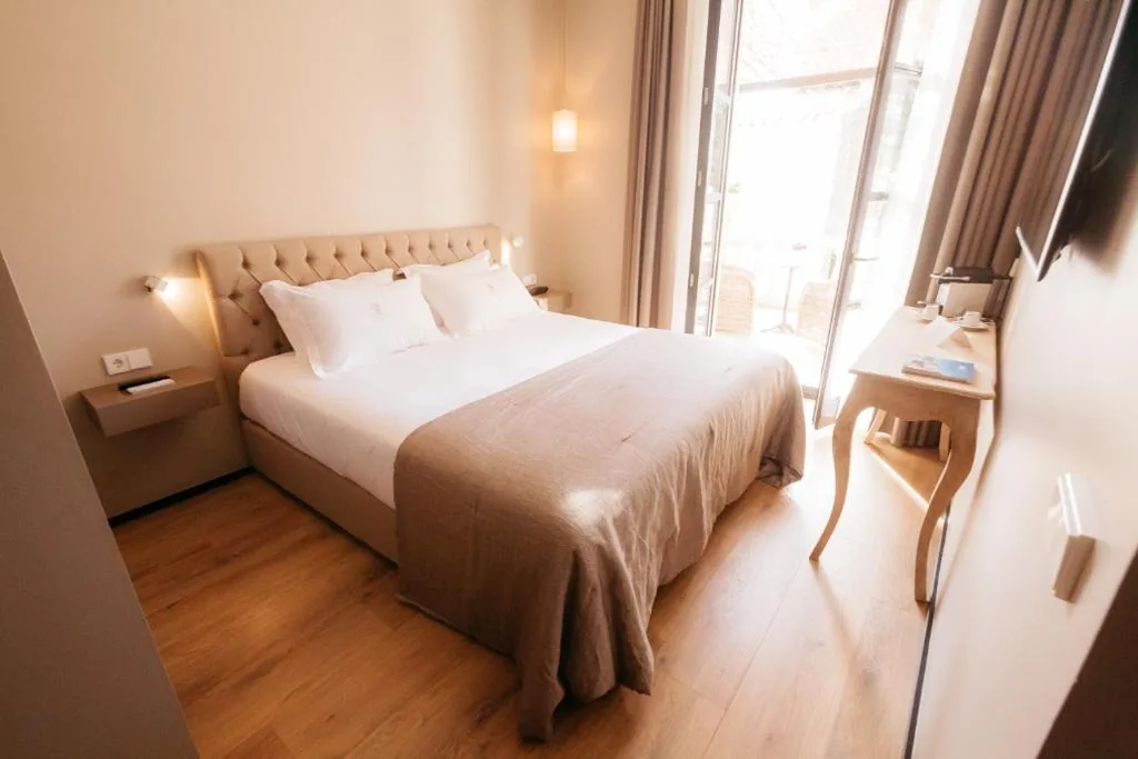 Camera matrimoniale con terrazza — Hotel Casa Peya - Adults Only