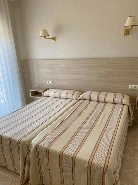 Habitación Doble - 2 camas — Hotel Casa Portuguesa