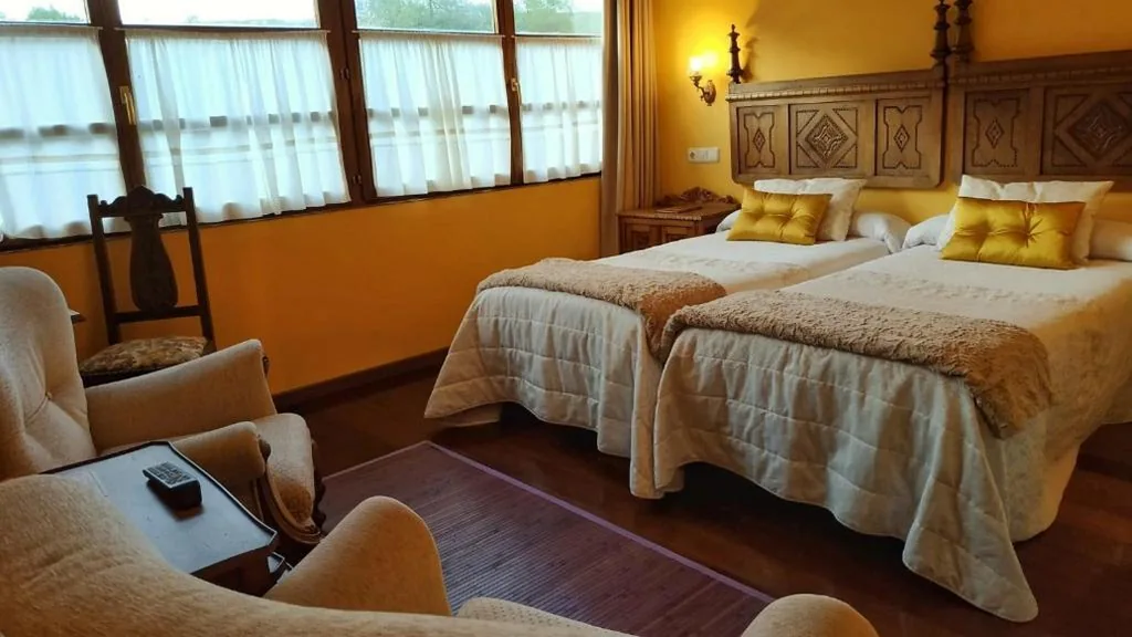 Camera doppia superior con 2 letti — Hotel Casa Vieja del Sastre