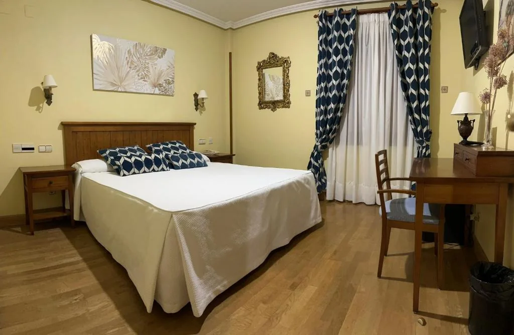 Junior Suite — Hotel Casona de la Reyna