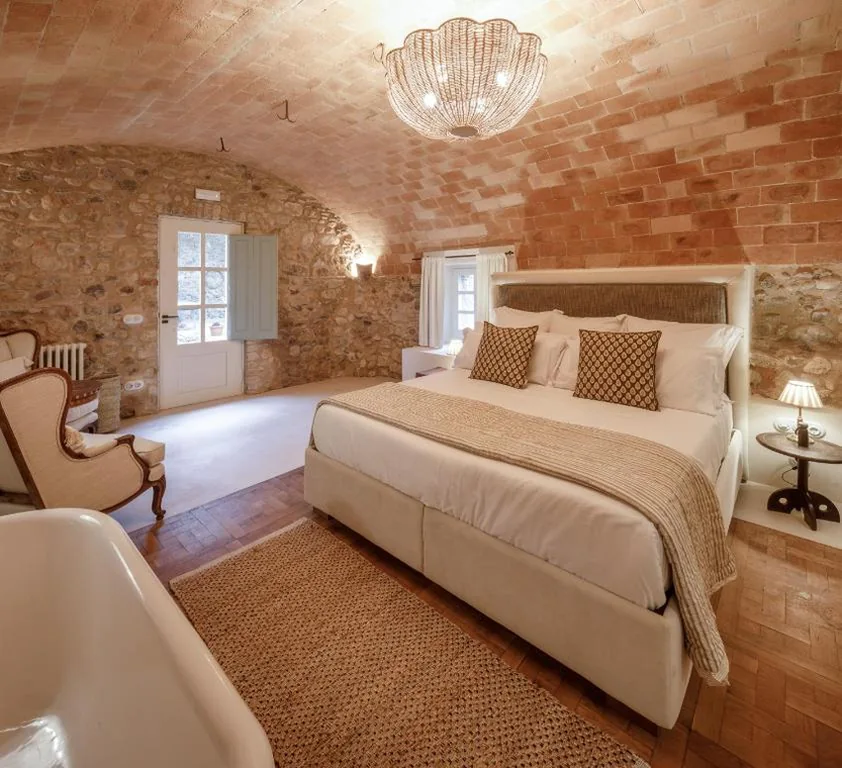 Quarto Duplo adaptado para pessoas com mobilidade reduzida — Hotel Castell de Vallgornera