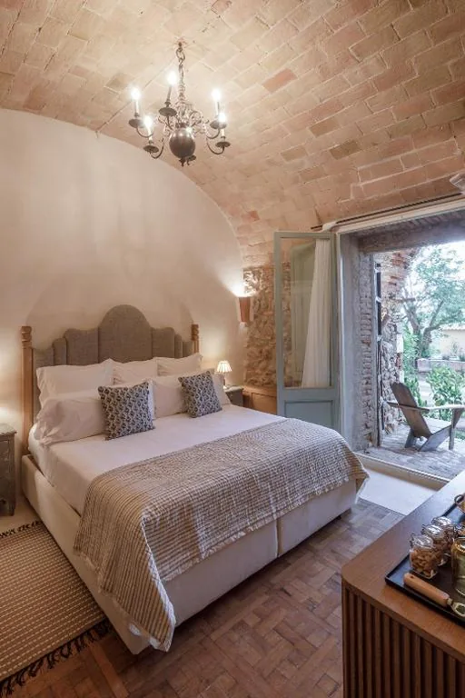 Quarto Duplo com terraço — Hotel Castell de Vallgornera