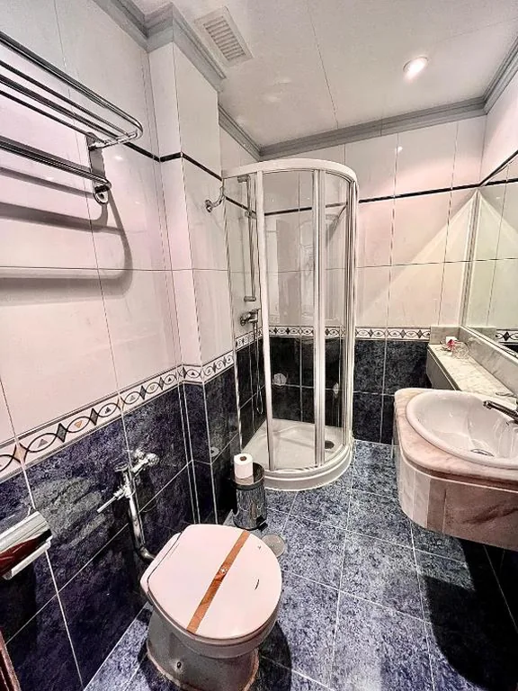 Doppelzimmer mit Zustellbett — Hotel Castellano I