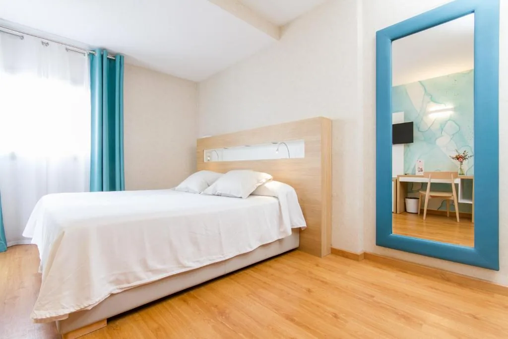 Premium-Doppelzimmer mit Terrasse — Hotel Castilla Alicante