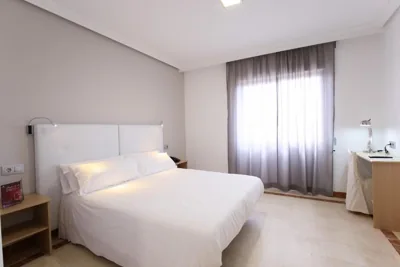 Hotel Castilla Torrijos — foto 7