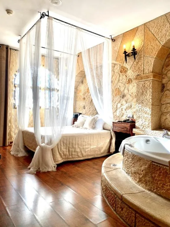 Suite Superior — Hotel Castillo Bonavía