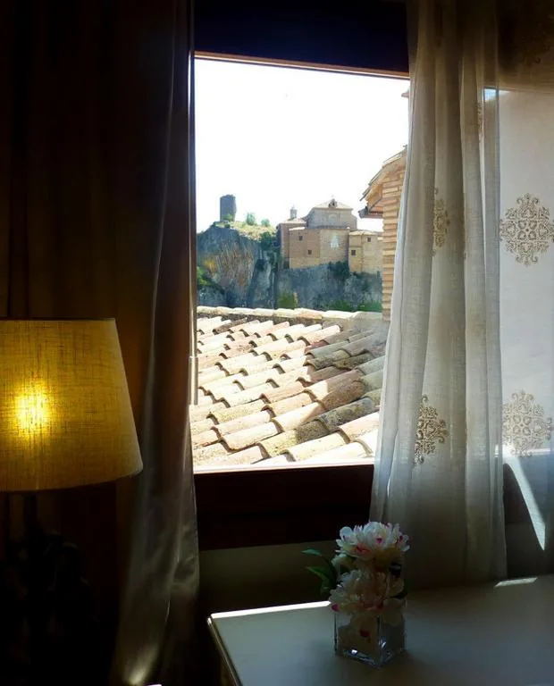 Habitación Doble Estándar — Hotel Castillo de Alquézar
