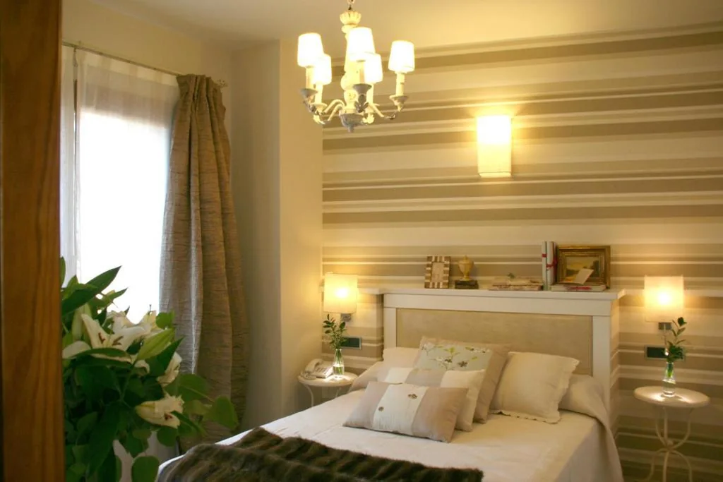 Habitación Doble Pequeña con vistas al castillo — Hotel Castillo de Alquézar