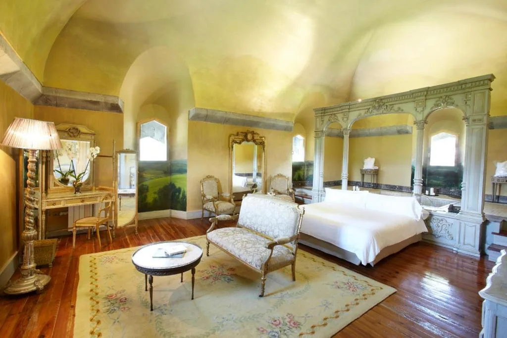 Suite — Hotel Castillo de Arteaga