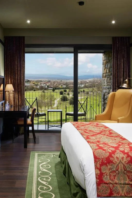 Habitación Doble con terraza y vistas - 1 o 2 camas — Hotel Castillo de Gorraiz&Spa