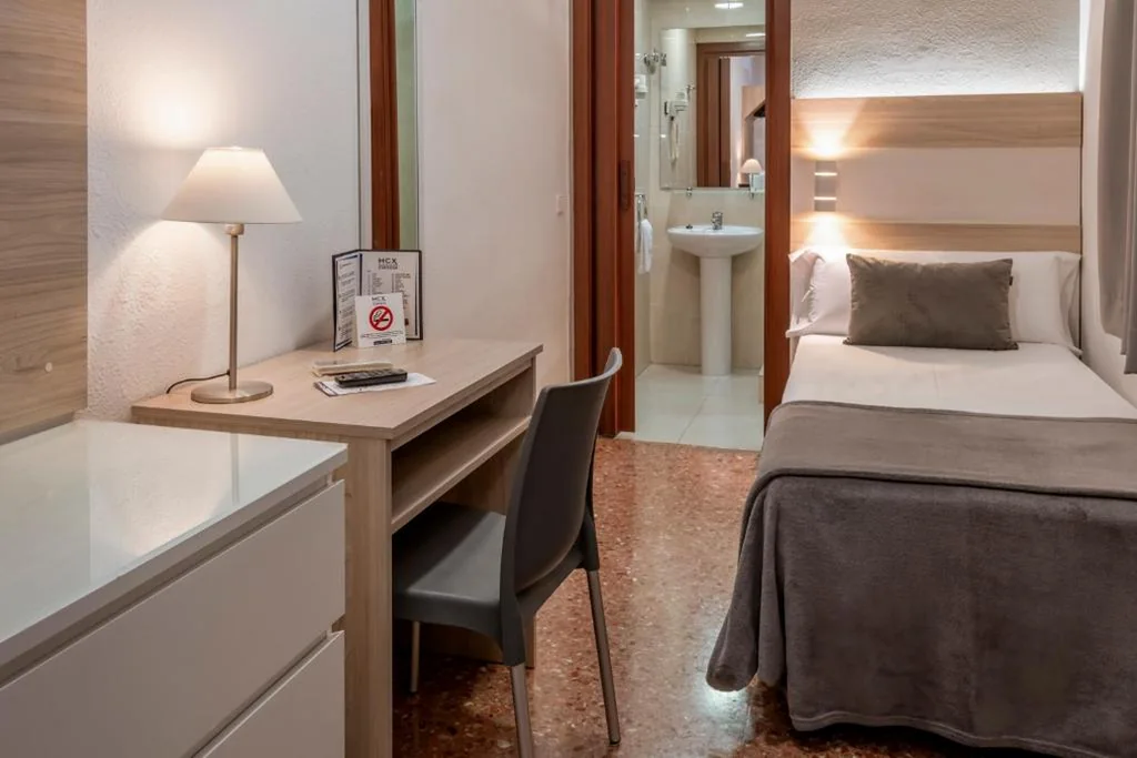 Camera singola — Hotel Catalunya Express
