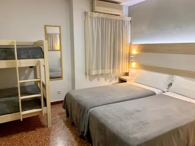 Hotel Catalunya Express — foto 2