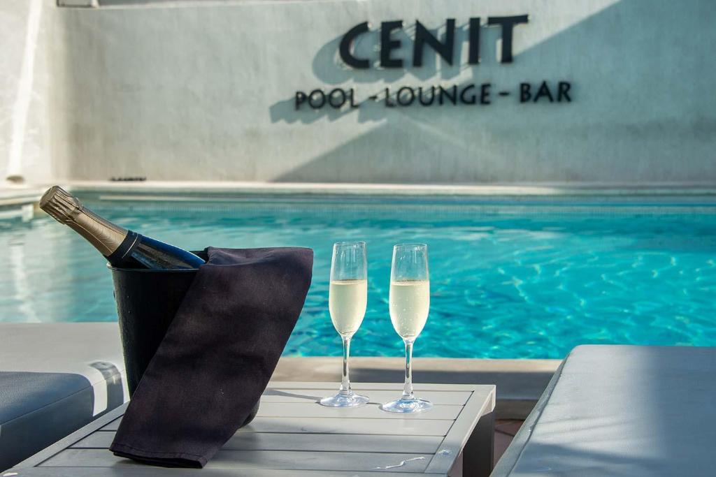 Hotel Cenit & Apts Sol y Viento