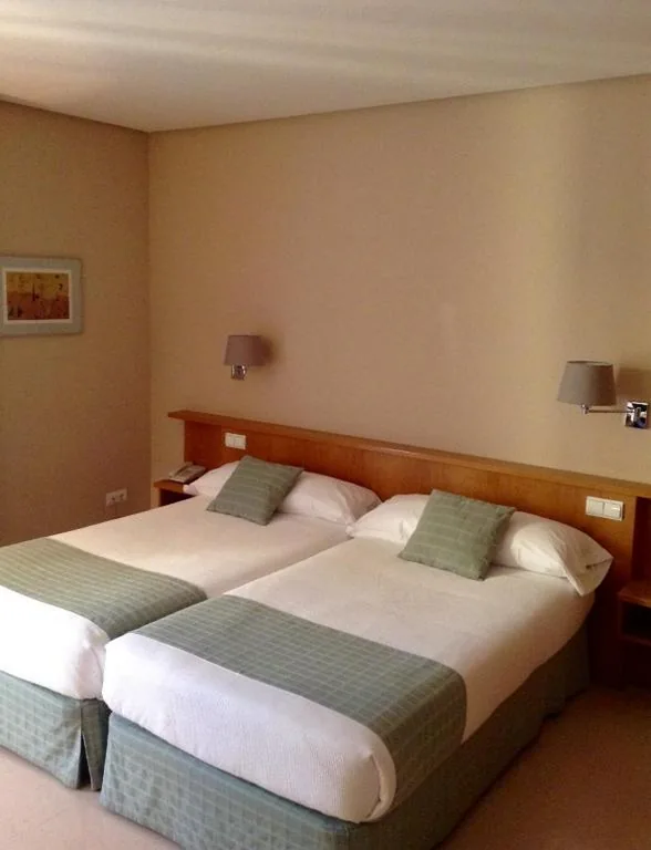 Habitación Doble - 2 camas — Hotel Central