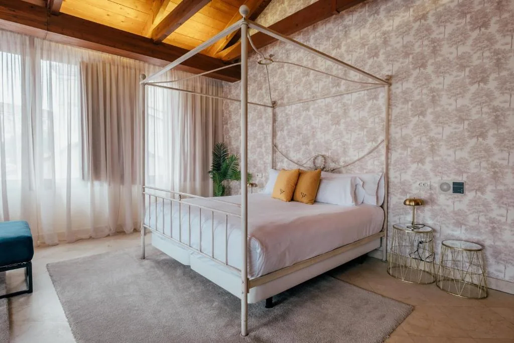 Junior Suite — Hotel Cetina Palacio Ayala Berganza