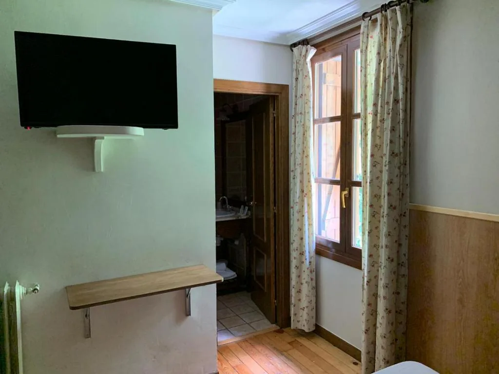Chambre double économique — Hotel Charle