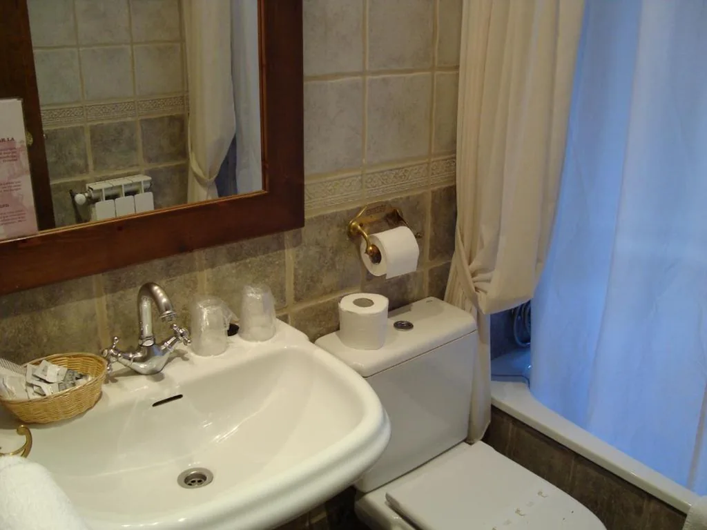 Chambre triple — Hotel Charle