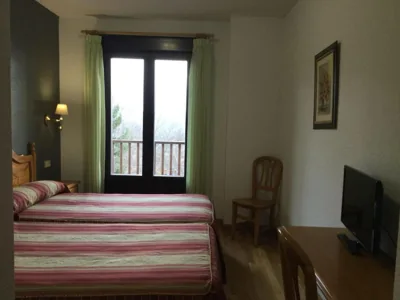 Hotel Cinco Castaños — foto 4