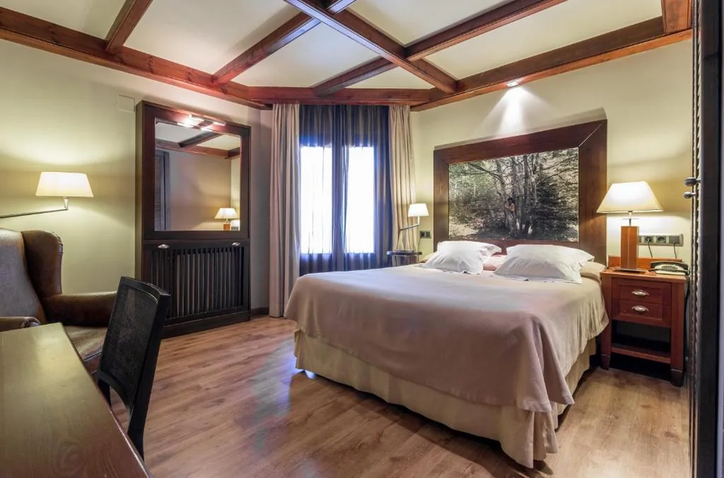 Double Room with Extra Bed — Hotel Ciria