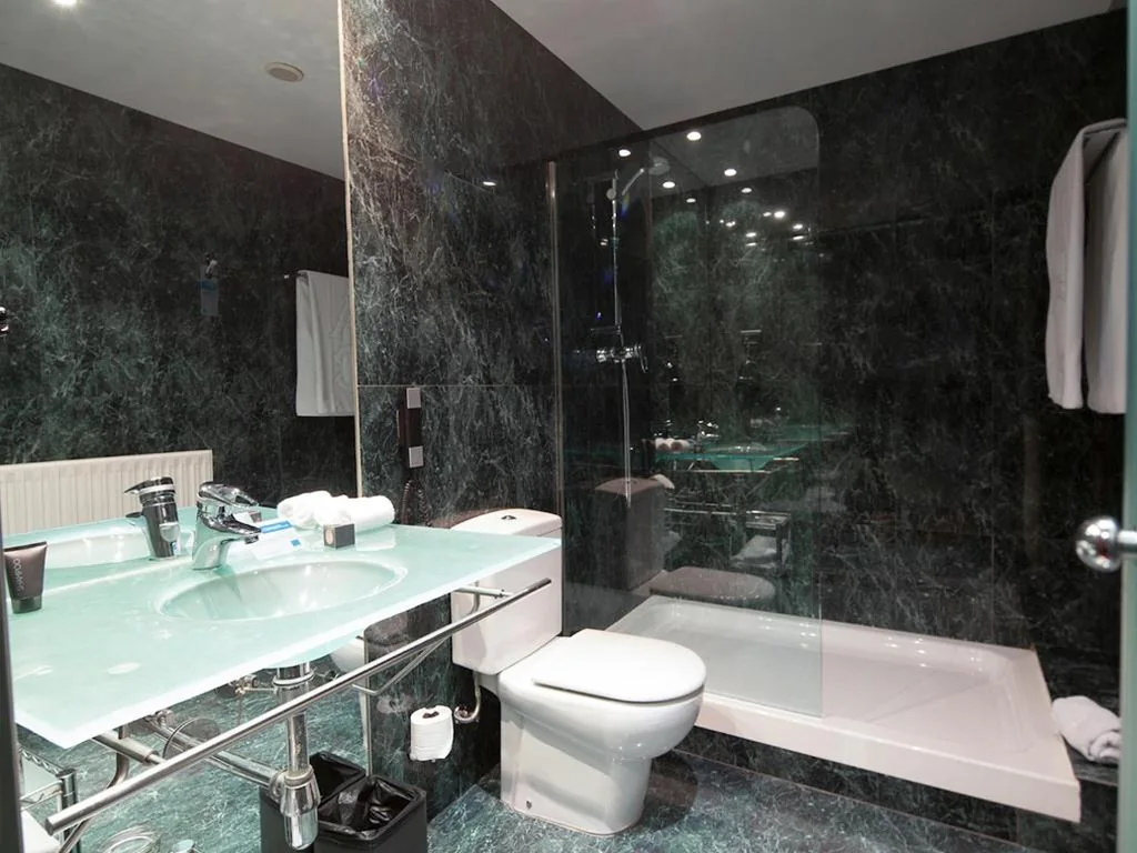 Habitación (1 o 2 adultos) - 1 o 2 camas — Hotel Ciutat Martorell