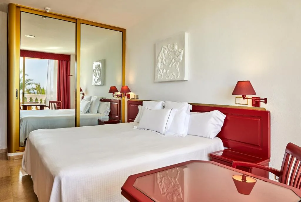 シービュー・ダブルルーム（大人2名） — Hotel Cleopatra Palace