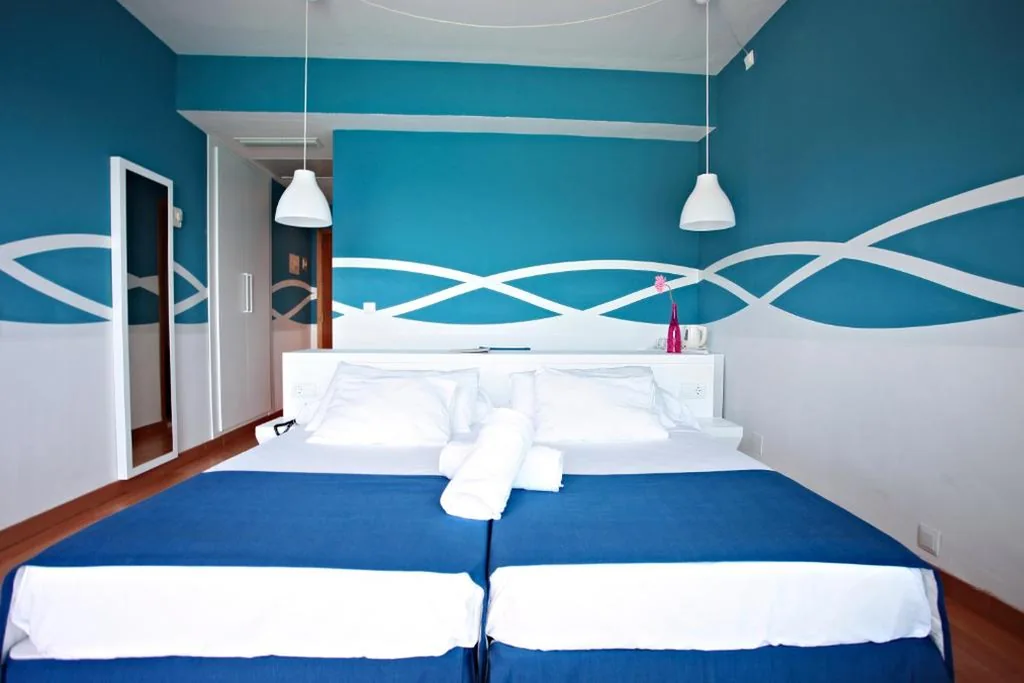 Doppelzimmer mit 2 Betten — Hotel Clumba