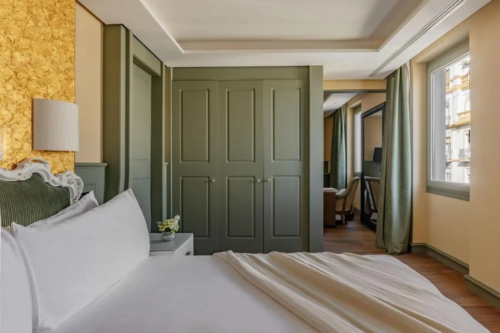 Suite de 1 dormitorio Red Level — Hotel Colón, a Gran Meliá Hotel - The Leading Hotels of the World