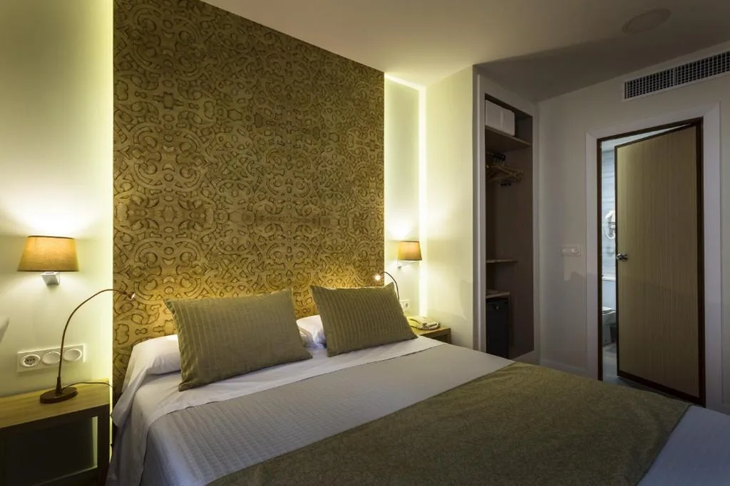 Quarto Duplo - 1 ou 2 camas — Hotel Comfort Dauro 2