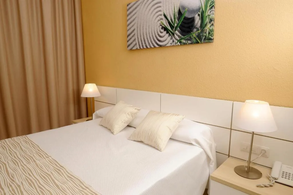 单人间 — Hotel Complejo Los Rosales