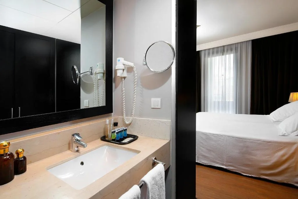 Doppelzimmer mit Terrasse – 1 oder 2 Betten — Hotel Condado