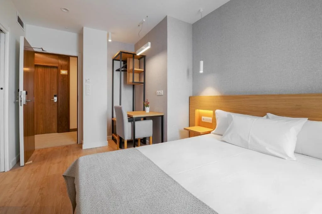 Habitación Doble Deluxe — Hotel Condado Ourense