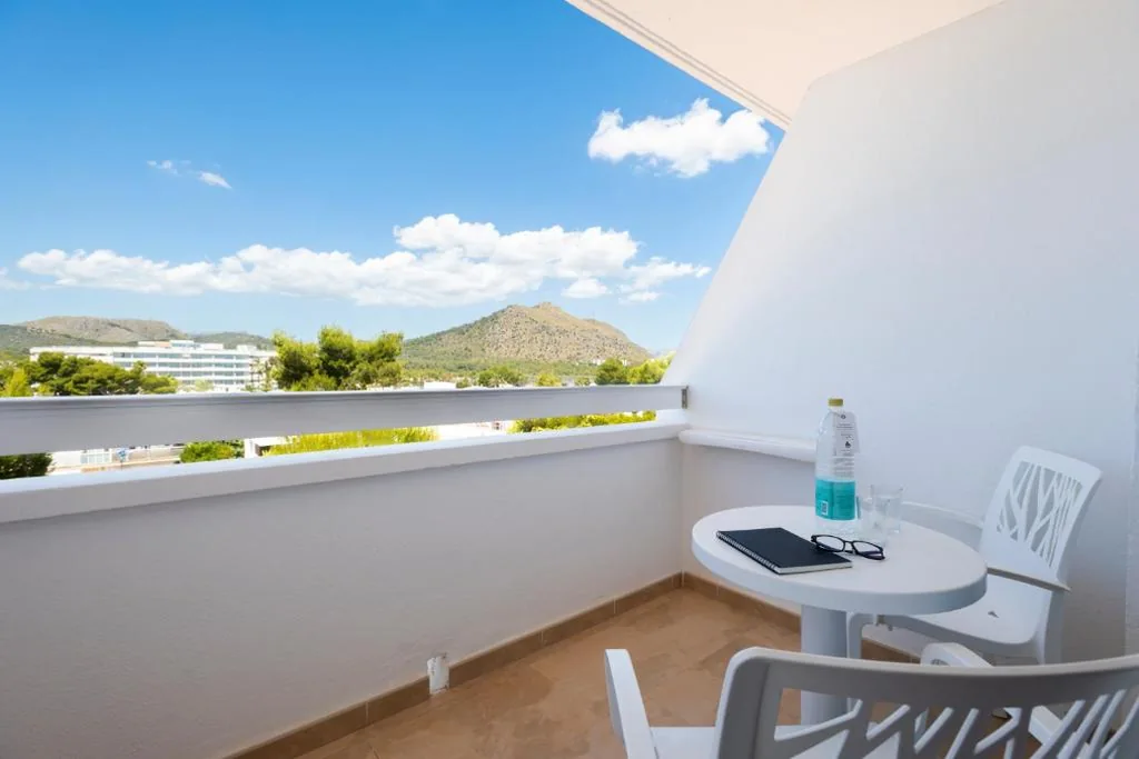 Camera matrimoniale (2 adulti + 1 bambino) — Hotel Condesa