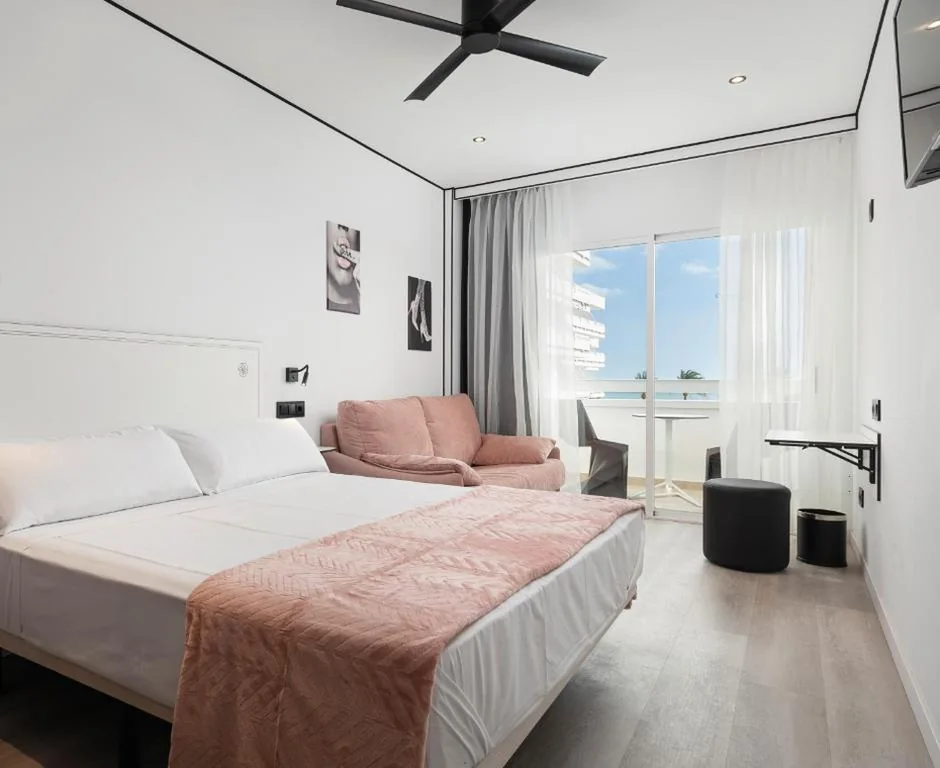 Camera matrimoniale con vista mare — Hotel Condesa