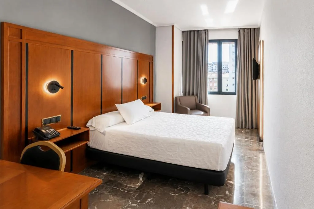 Chambre Simple Économique — Hotel Condestable Iranzo