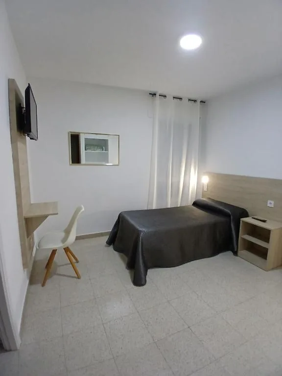 Chambre individuelle — Hotel Congra