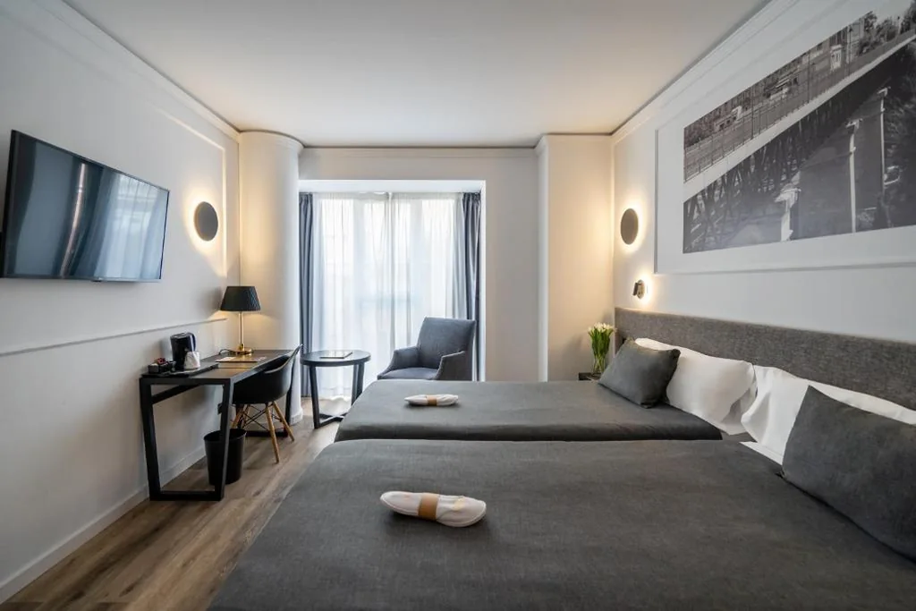 Habitación Doble Deluxe — Hotel Conqueridor