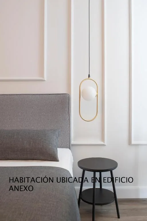 Habitación Individual Petit Conqueridor — Hotel Conqueridor